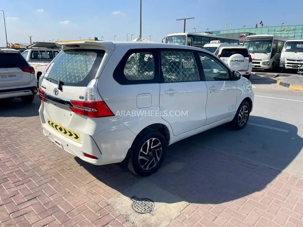 Toyota Avanza 2020 for Sale in Sharjah Image-2