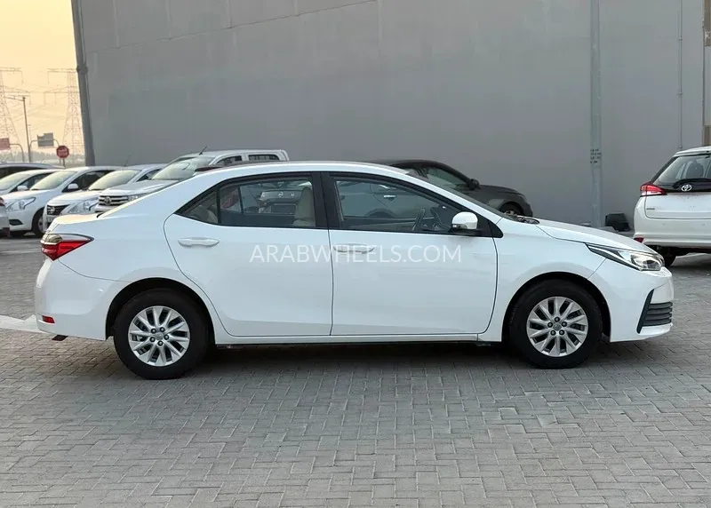 Toyota Corolla 2019 for Sale in Abu Dhabi Image-11