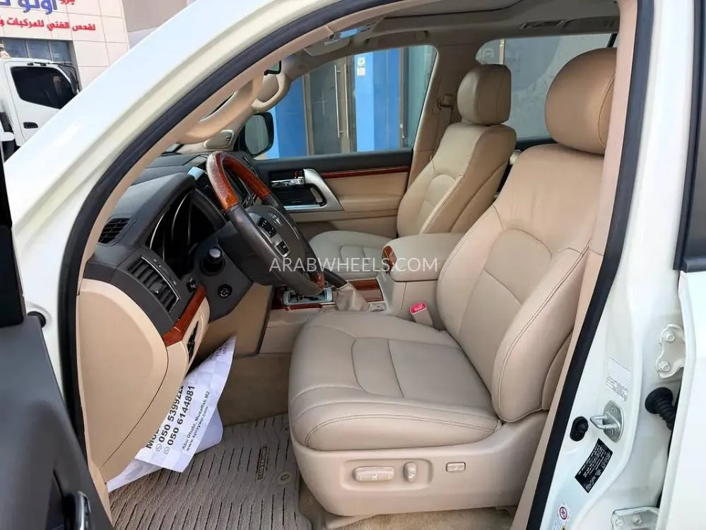 تويوتا لاند كروزر 2015 for Sale in أبو ظبي Image-5