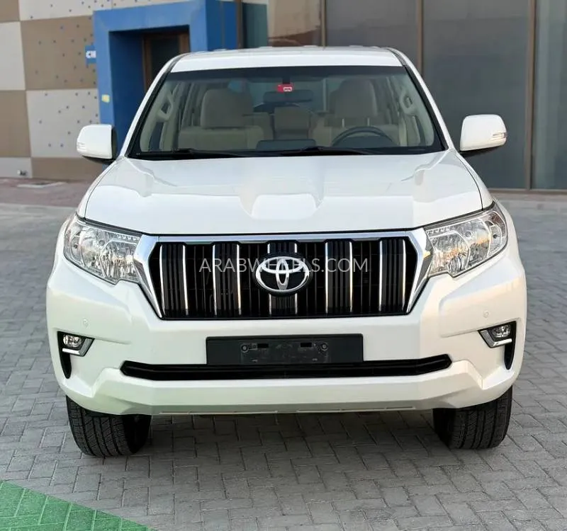 Toyota Land Cruiser Prado 2022 for Sale in Abu Dhabi Image-12