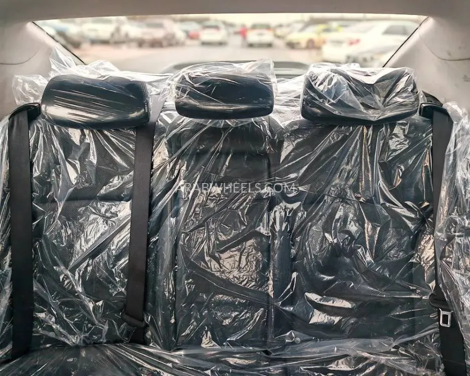 Lexus IS 2006 for Sale in Sharjah Image-11