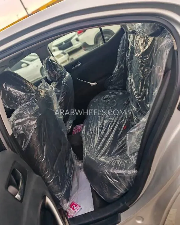 Lexus IS 2006 for Sale in Sharjah Image-13