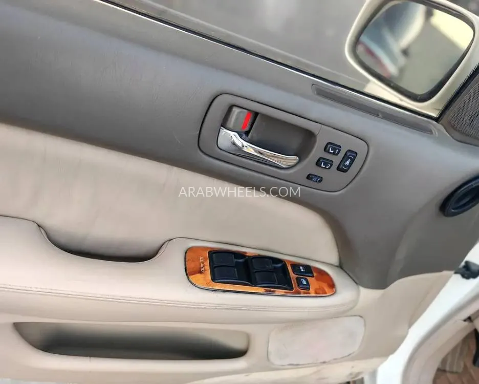 Lexus LS 1998 for Sale in Sharjah Image-5