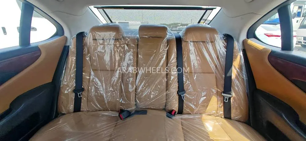 Lexus LS 2011 for Sale in Sharjah Image-10