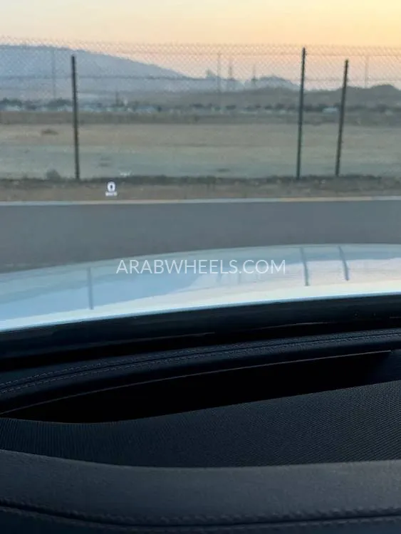 Mercedes Benz E Class 2018 for Sale in Abu Dhabi Image-8