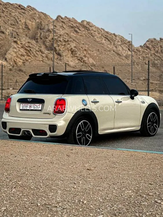 ميني كوبر 2019 for Sale in أبو ظبي Image-2