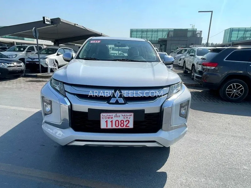 Mitsubishi L200 2019 for Sale in Sharjah Image-6