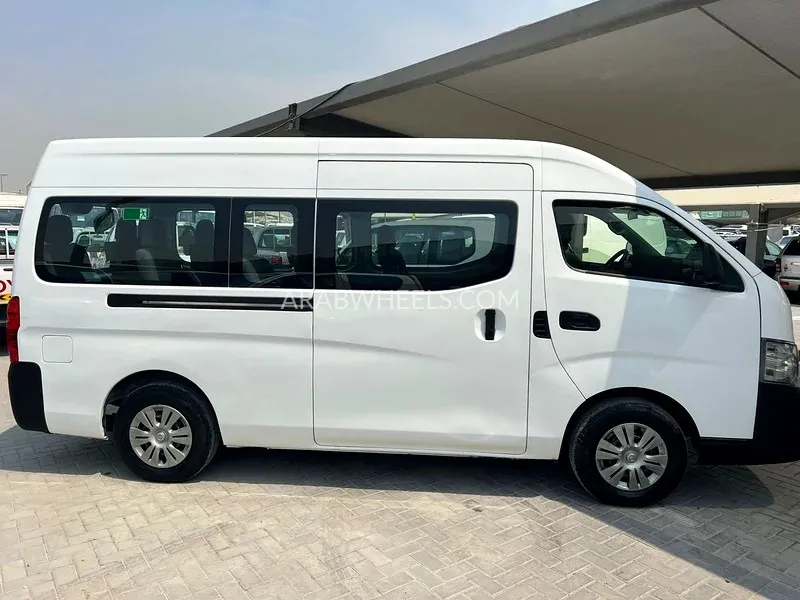 Nissan Urvan 2020 for Sale in Sharjah Image-12