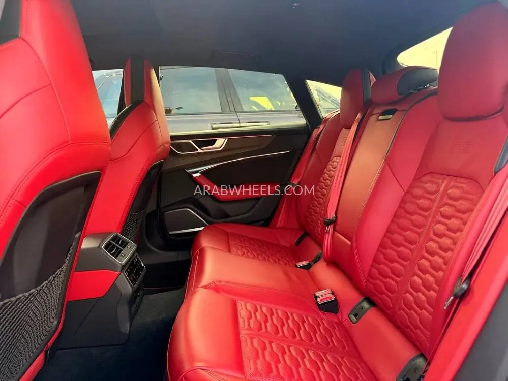 Audi RS 7 2021 for Sale in Dubai Image-6