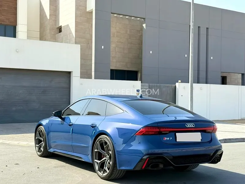Audi RS 7 2024 for Sale in Dubai Image-2