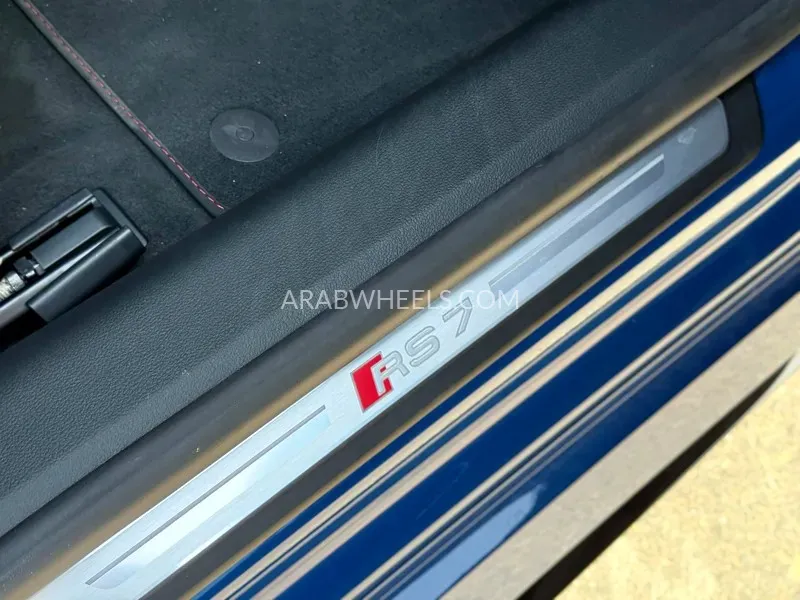 Audi RS 7 2024 for Sale in Dubai Image-5