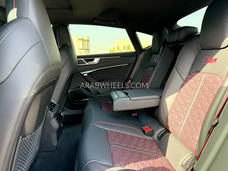 Audi RS 7 2024 for Sale in Dubai Image-15