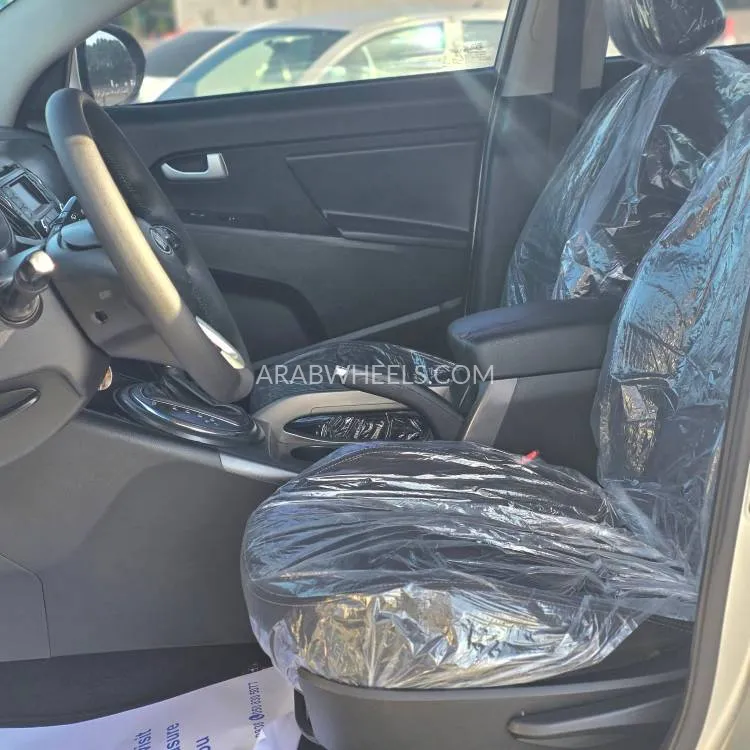 Kia Sportage 2014 for Sale in Sharjah Image-6
