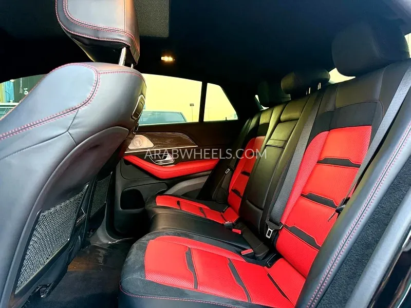 Mercedes Benz GLE Class 2021 for Sale in Dubai Image-6