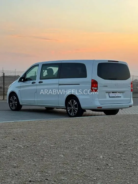 Mercedes Benz V Class 2018 for Sale in Abu Dhabi Image-14