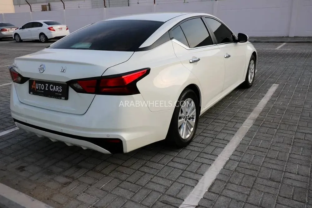 Nissan Altima 2022 for Sale in Abu Dhabi Image-7
