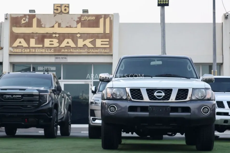Nissan Patrol 2022 for Sale in Sharjah Image-2