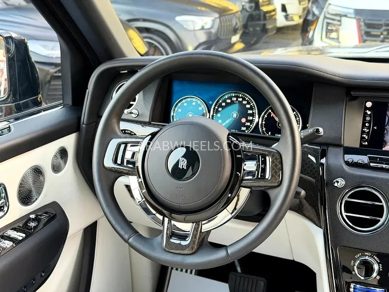 Rolls Royce Cullinan 2021 for Sale in Dubai Image-9