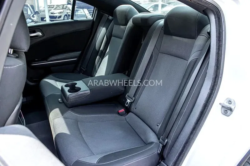 Dodge Charger 2016 for Sale in Sharjah Image-18
