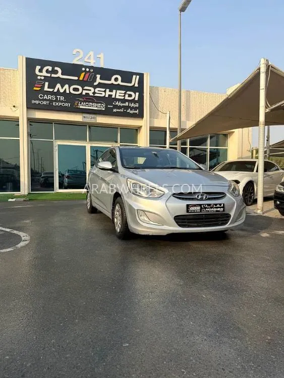 Hyundai Accent 2016 for Sale in Sharjah Image-8