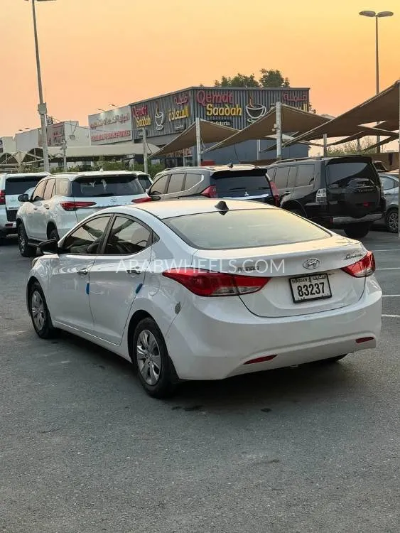 Hyundai Elantra 2014 for Sale in Sharjah Image-5