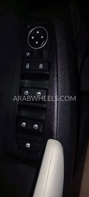 Kia Seltos 2020 for Sale in Sharjah Image-7