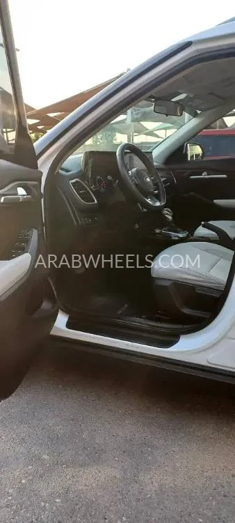 Kia Seltos 2020 for Sale in Sharjah Image-8