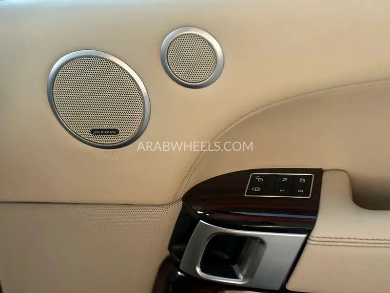 Land Rover Range Rover Evoque 2014 for Sale in Sharjah Image-11