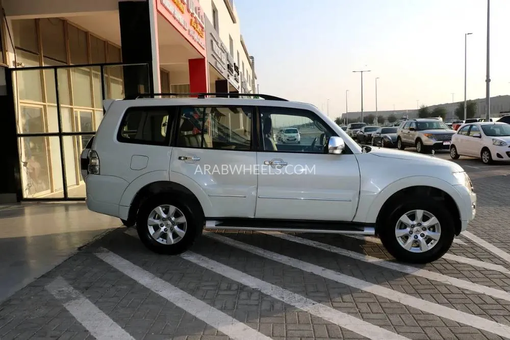 ميتسوبيشي باجيرو 2019 for Sale in أبو ظبي Image-11