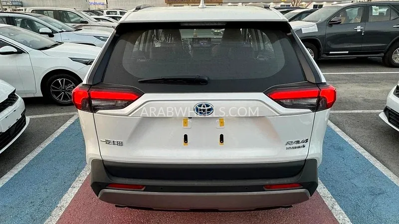 Toyota Rav4 2024 for Sale in Dubai Image-8