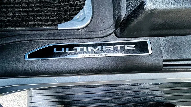 GMC Sierra 2023 for Sale in Fujairah Image-4