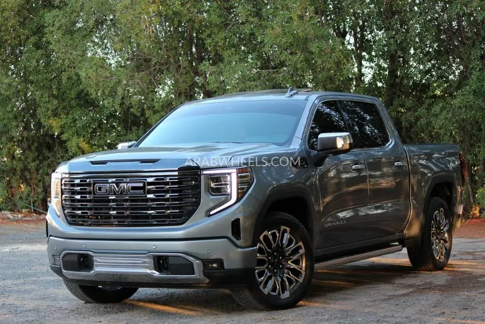 GMC Sierra 2023 for Sale in Fujairah Image-13
