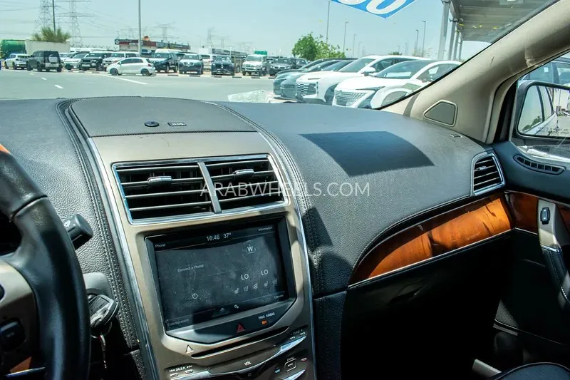 Lincoln MKX 2011 for Sale in Dubai Image-9