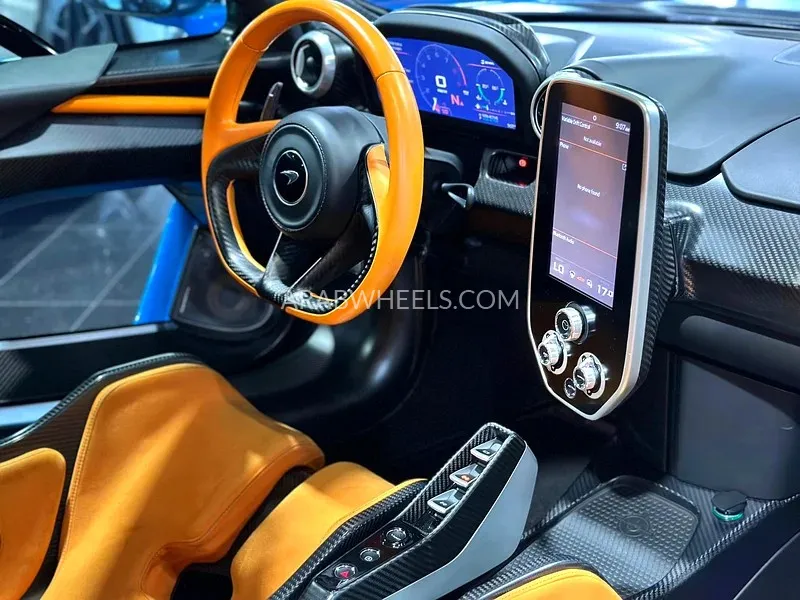 McLaren Senna 2019 for Sale in Dubai Image-2