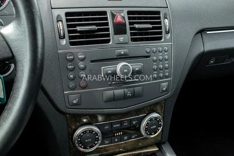 Mercedes Benz C Class 2008 for Sale in Dubai Image-2