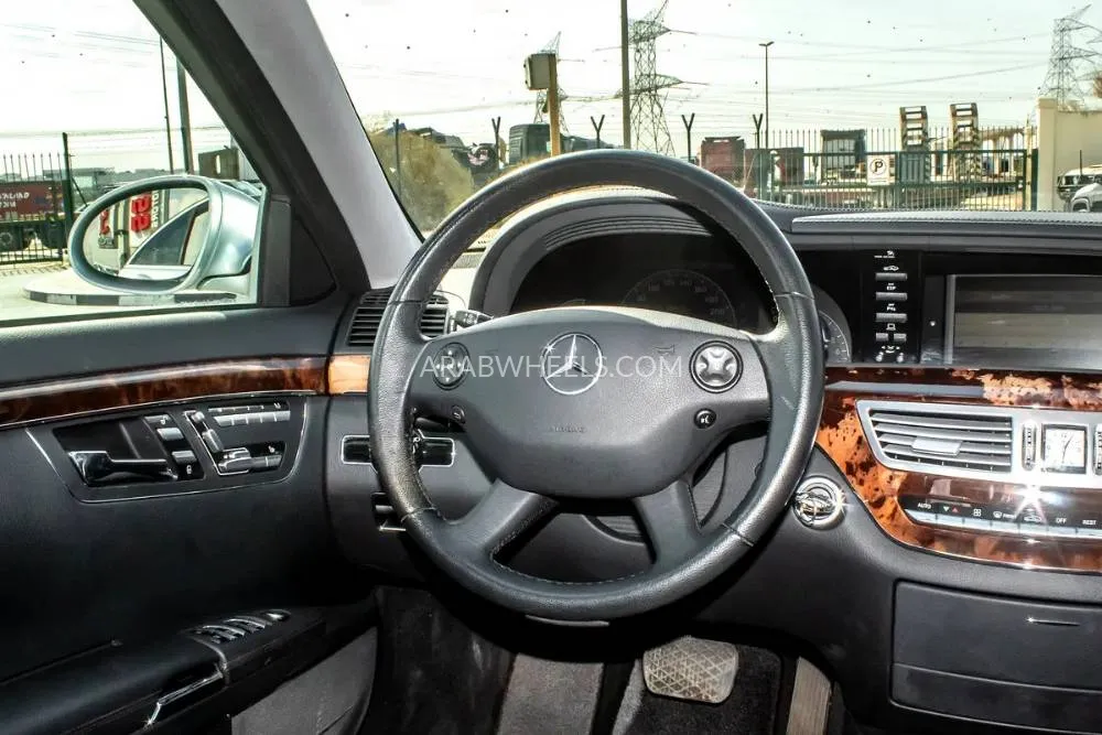 مرسيدس بنز CLS Class 2007 for Sale in دبي Image-8