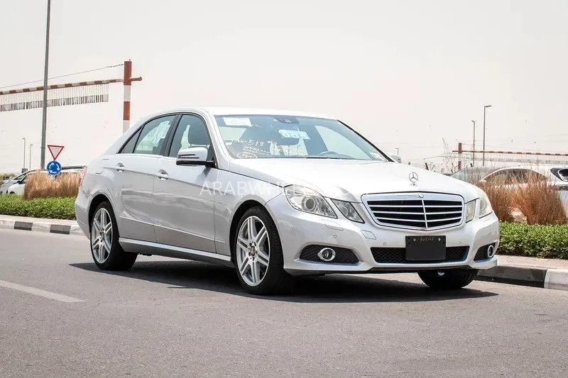 Mercedes Benz E Class 2009 for Sale in Dubai Image-3