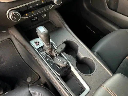 Nissan Altima SR 2021