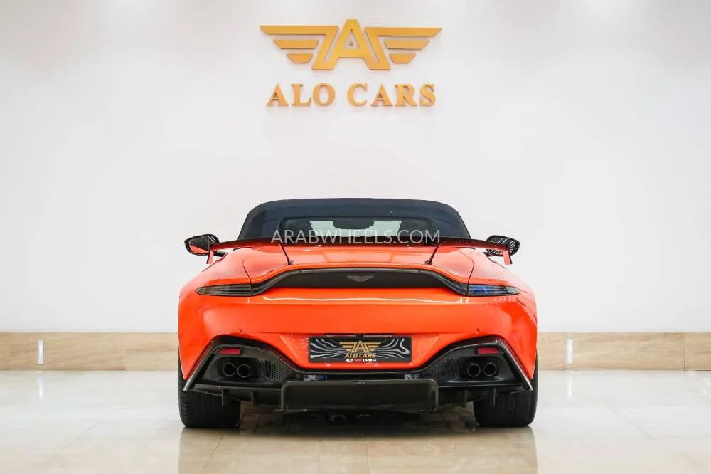 Aston Martin Vantage 2022 for Sale in Dubai Image-11