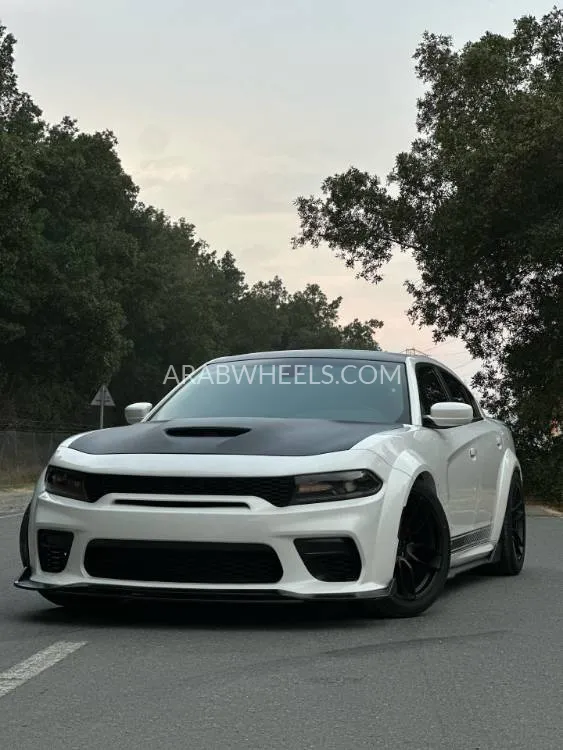 Dodge Charger 2019 for Sale in Fujairah Image-2