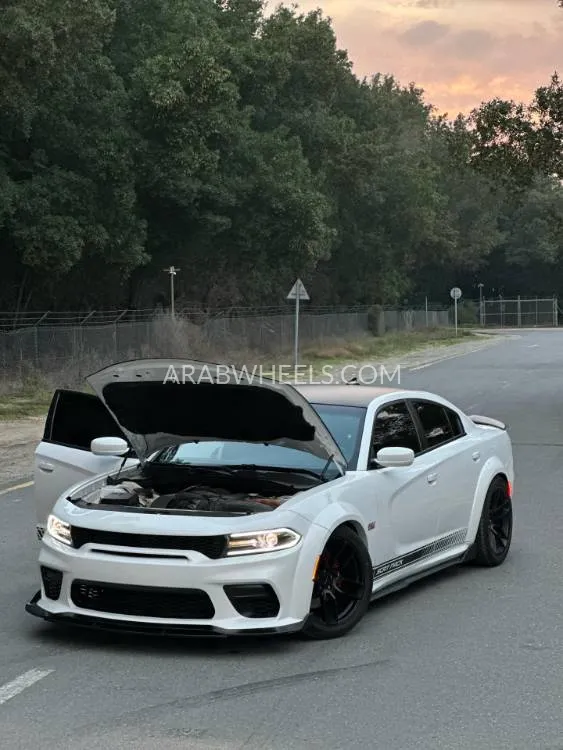 Dodge Charger 2019 for Sale in Fujairah Image-5