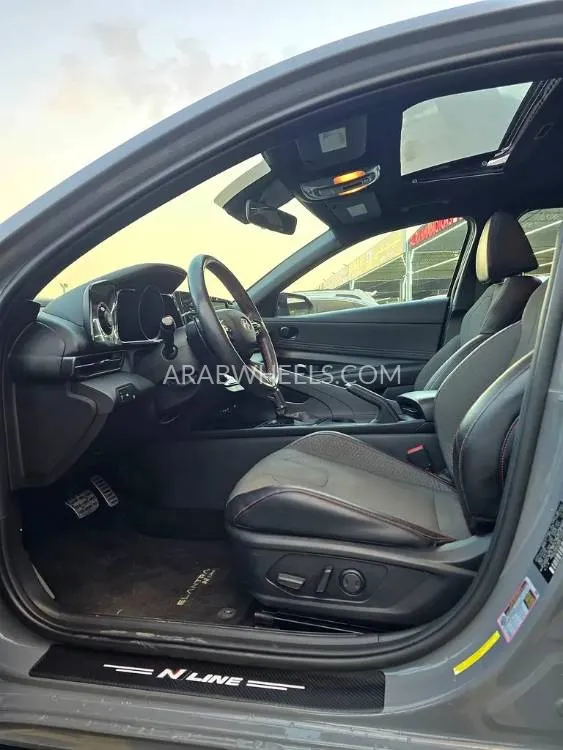 Hyundai Elantra 2021 for Sale in Ajman Image-11