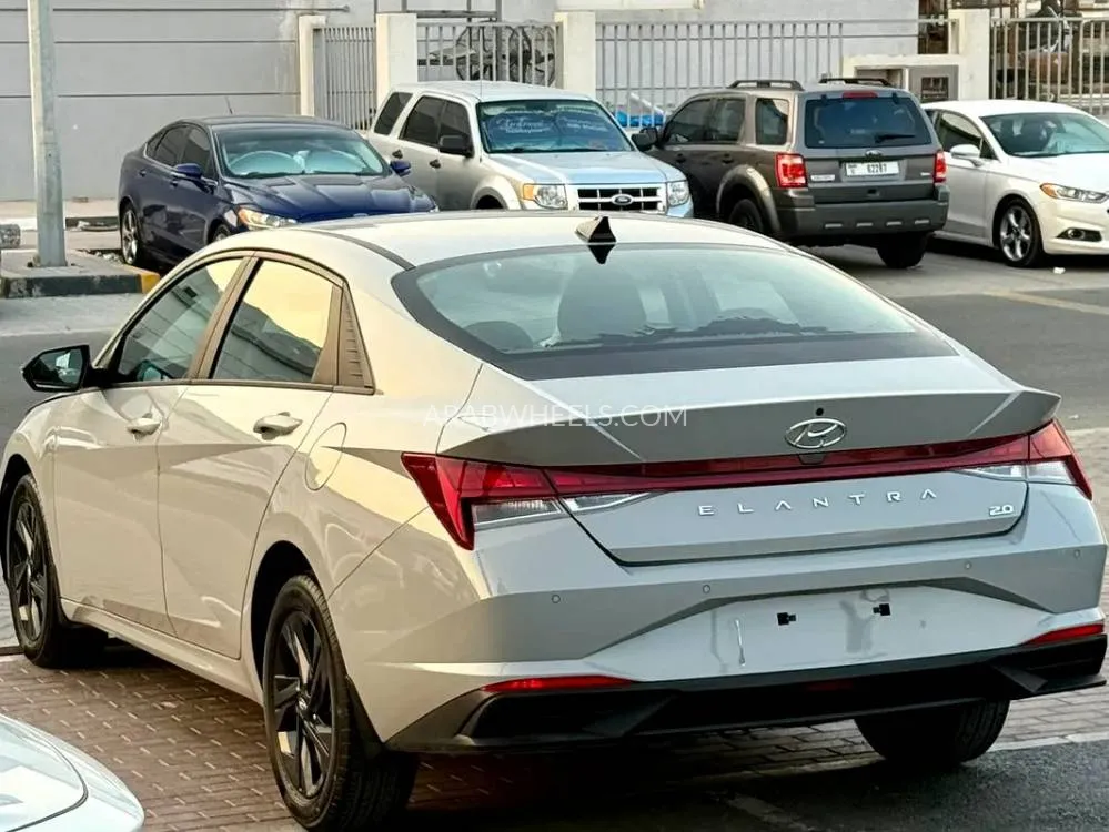 Hyundai Elantra 2021 for Sale in Sharjah Image-9