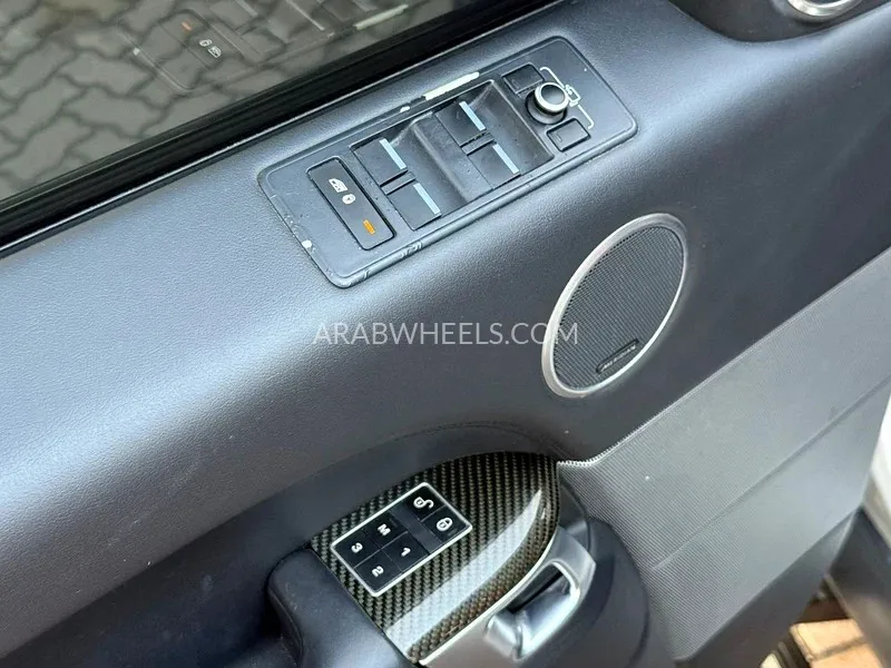 Land Rover Range Rover Sport 2014 for Sale in Sharjah Image-3