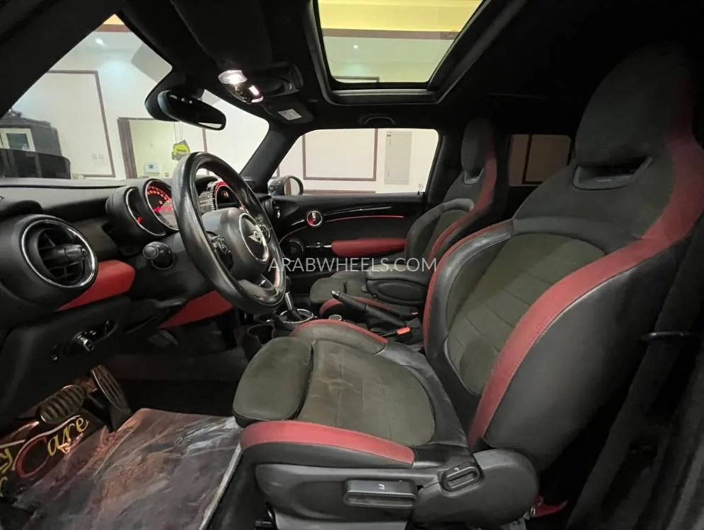 Mini Cooper 2016 for Sale in Fujairah Image-5