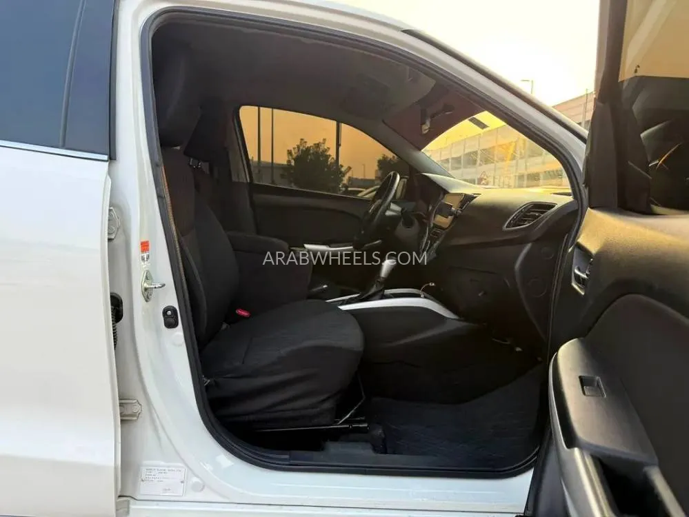Suzuki Baleno 2019 for Sale in Sharjah Image-4