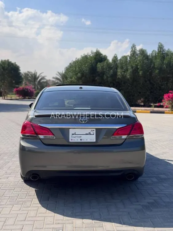 Toyota Avalon 2012 for Sale in Ras Al Khaimah Image-8