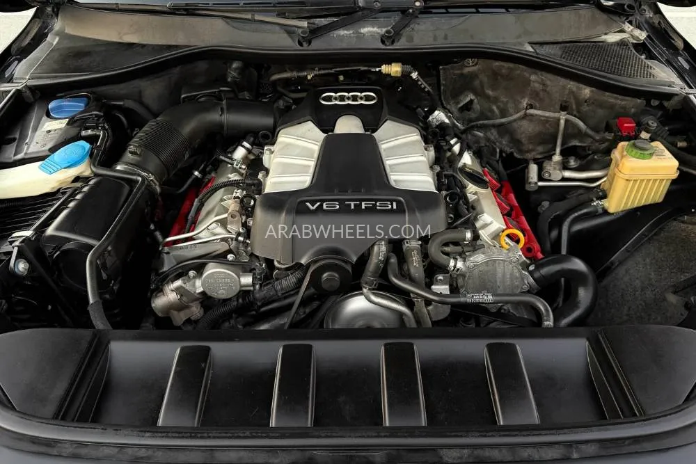 Audi Q7 2014 for Sale in Dubai Image-3