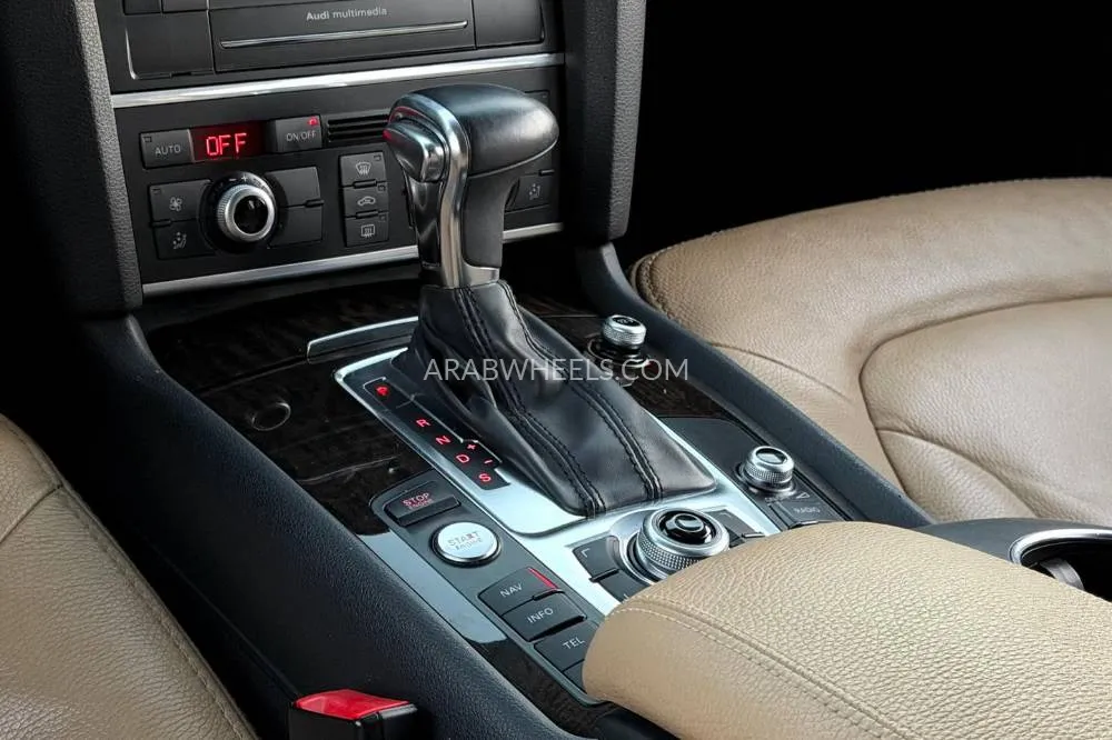 Audi Q7 2014 for Sale in Dubai Image-9