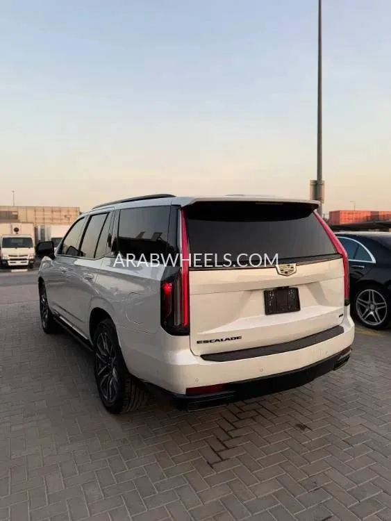 كاديلاك إسكاليد 2023 for Sale in الشارقة Image-16
